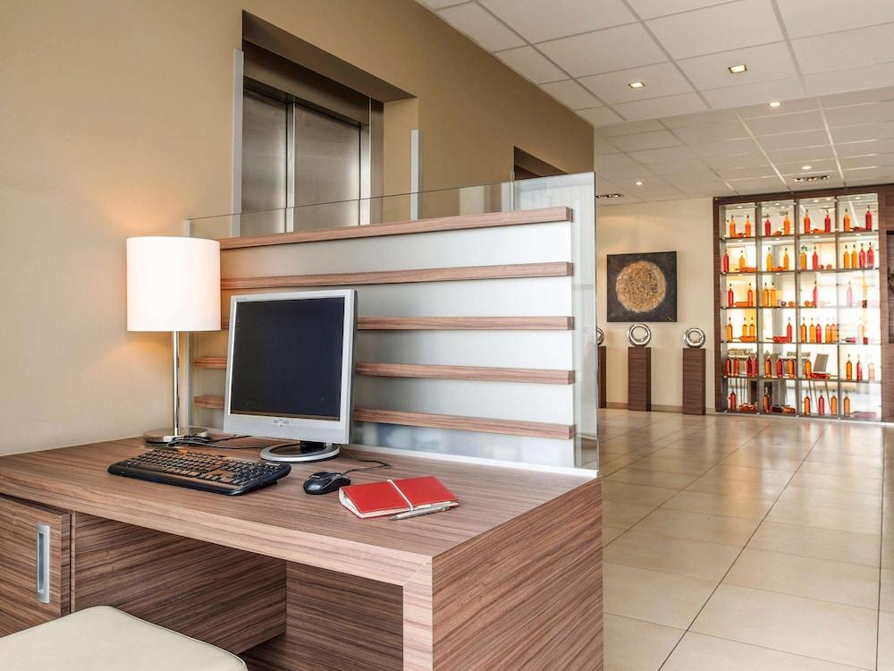 Ibis Hotel Friedrichshafen Airport Messe Esterno foto