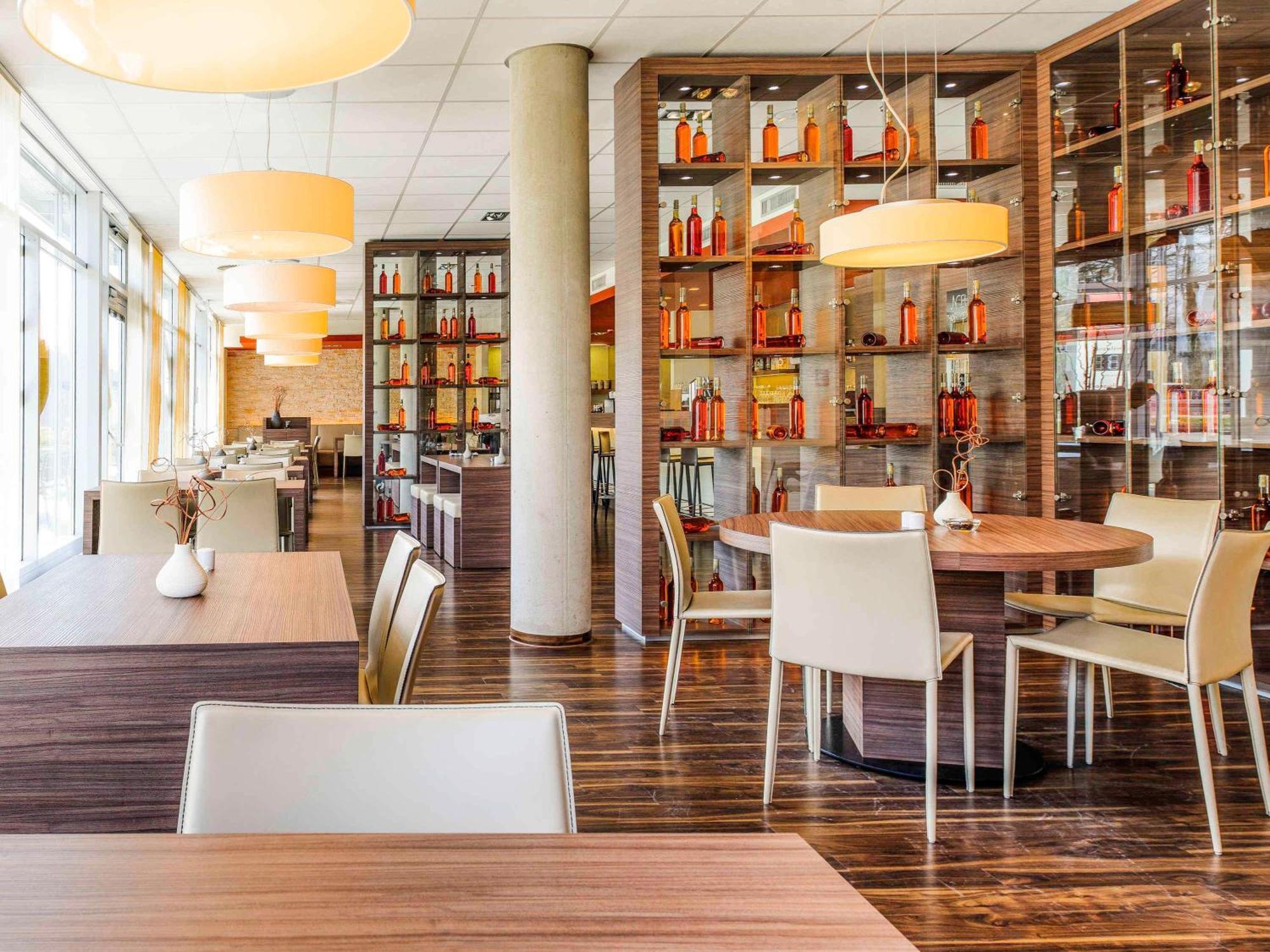 Ibis Hotel Friedrichshafen Airport Messe Esterno foto