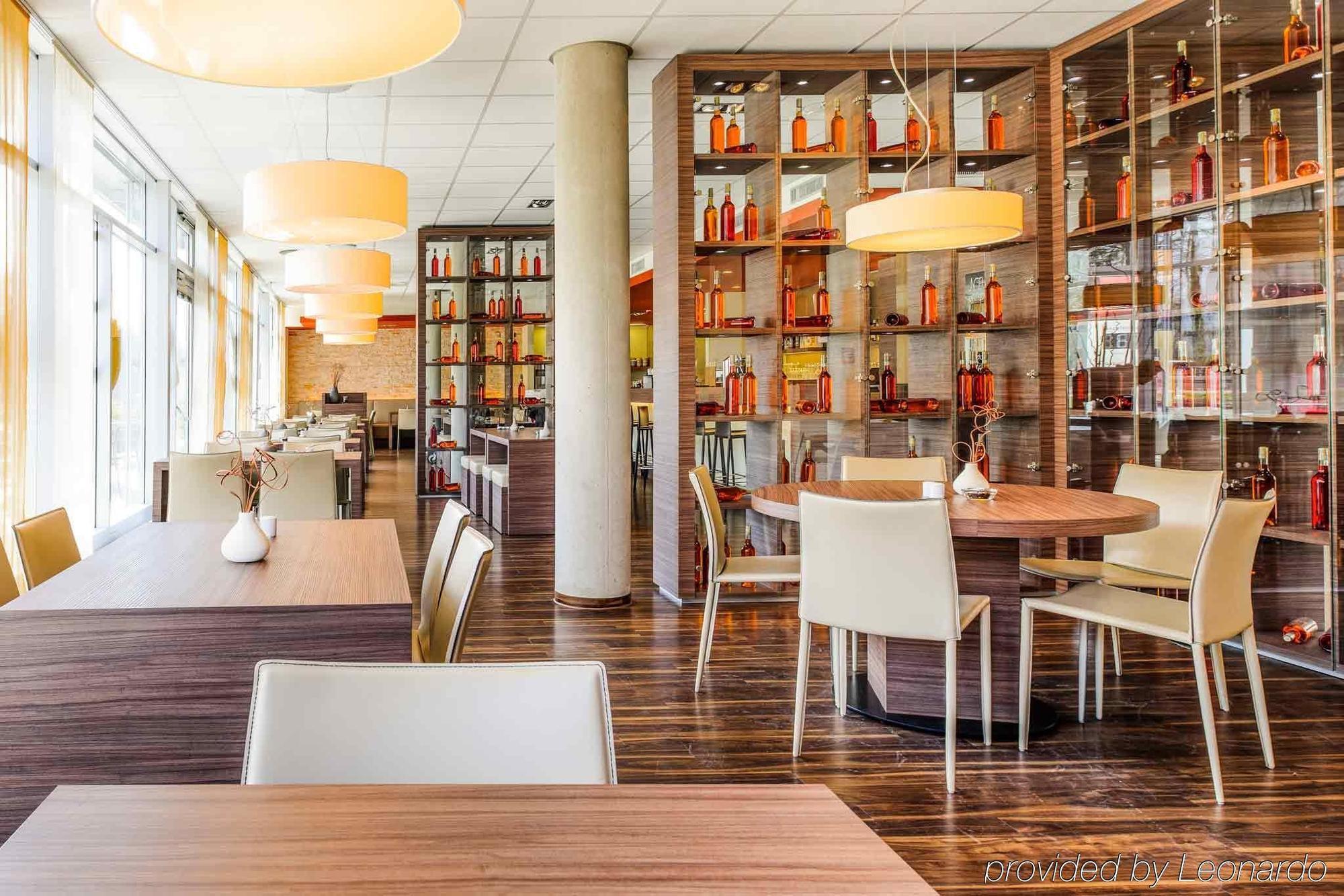 Ibis Hotel Friedrichshafen Airport Messe Esterno foto